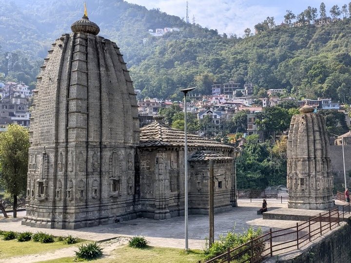 Panchbakhtar Temple, Mandi, Himachal Pradesh - Vushii.com Panchbakhtar Temple, Mandi, Himachal Pradesh - Vushii.com